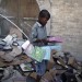 SEISME EN HAITI. PILLAGE DE COMMERCES DANS LA CAPITALE DE PORT-AU-PRINCE. thumbnail