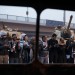 VIE QUOTIDIENNE SUR LES BARRICADES DE LA PLACE TAHRIR, AU CAIRE. thumbnail
