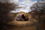 KENYANS PEOPLE LIVING IN THE OUTSKIRTS OF THE REFUGEES CAMP OF DADAAB, EAST KENYA. thumbnail