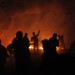 AFFRONTEMENTS SUR LA PLACE TAHRIR ENTRE LES FORCES DE L'ORDRE ET LES REVOLUTIONNAIRES DEMANDANT QUE L'ARMEE CEDE LE POUVOIR. thumbnail