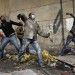 AFFRONTEMENTS SUR LA PLACE TAHRIR ENTRE LES FORCES DE L'ORDRE ET LES REVOLUTIONNAIRES POUR LE 5EME JOUR CONSECUTIF. thumbnail
