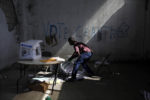 1ER TOUR DES ELECTIONS A PORT-AU-PRINCE, HAITI. thumbnail