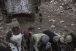 ACTION DE L'ASA, SOUTENUE PAR LA FONDATION RAOUL FOLLEREAU, POUR LA REINSERTION DE FAMILLES VENANT DE BIDONVILLES DANS LES CAMPAGNES. thumbnail