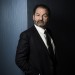 PORTRAIT DE DENIS OLIVENNES, DIRECTEUR DE LA RADIO EUROPE 1 ET DU POLE INFORMATION DU GROUPE LAGARDERE. thumbnail