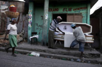 VIE QUOTIDIENNE A PORT-AU-PRINCE / DAILY LIFE IN PORT-AU-PRINCE. thumbnail