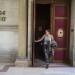 # REPORTAGE SUR LE COUPLE DE REFUGIES TUNISIENS SAMI ET SABRINE A PARIS. thumbnail