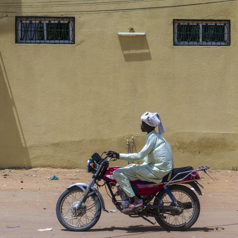 © Corentin Fohlen/ Divergence. Ndjamena, tchad. 28 mai 2014. Serie