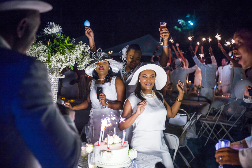 DINER EN BLANC EN HAITI.