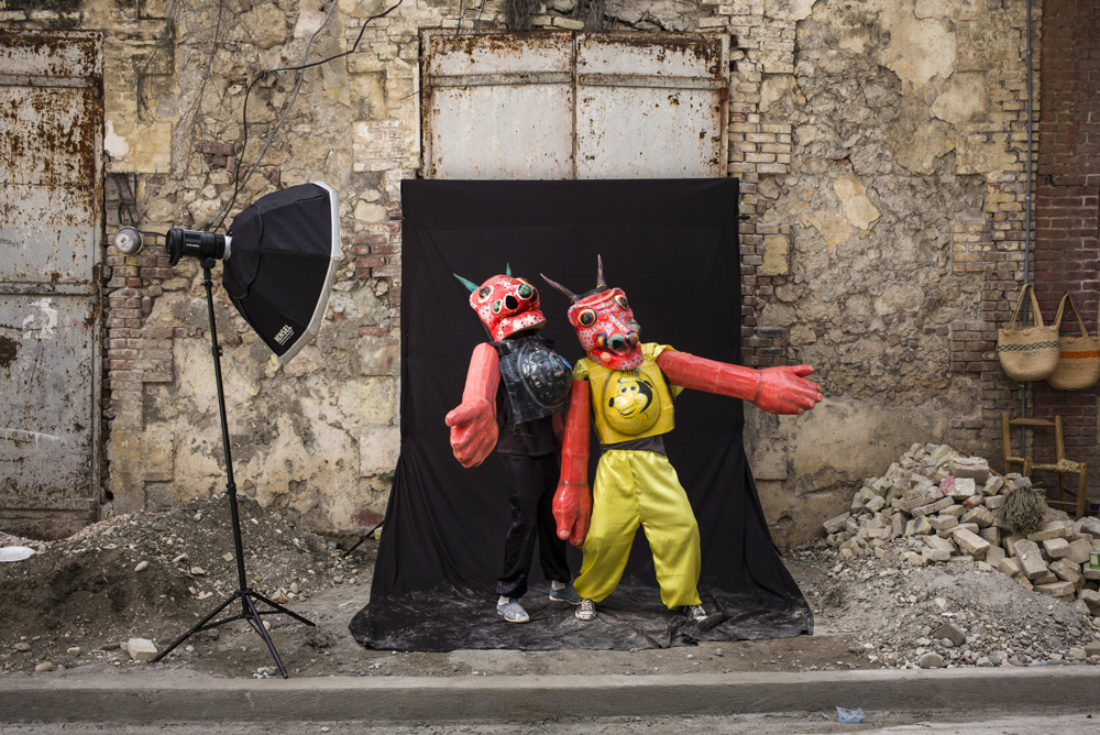 PORTRAITS DE COSTUMES LORS DU CARNAVALE DE JACMEL, HAITI 2016.