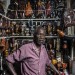 PORTRAITS DE VENDEURS AU MARCHE EN FER, PORT-AU-PRINCE. thumbnail