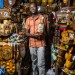 PORTRAITS DE VENDEURS AU MARCHE EN FER, PORT-AU-PRINCE. thumbnail