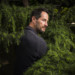 PORTRAIT DU PHOTOGRAPHE SEBASTIAN COPELAND, PHOTOGRAPHE ET EXPLORATEUR POLAIRE. thumbnail