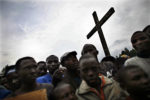 RENCONTRE ENTRE LE CHEF DES REBELLES, LE GENERAL LAURENT NKUNDA, ET L'ANCIEN PRESIDENT NIGERIAN OBASANJO DANS LE DIOCESE DE JOMBA, REGION DE RUTSHURU AU NORD-KIVU. thumbnail