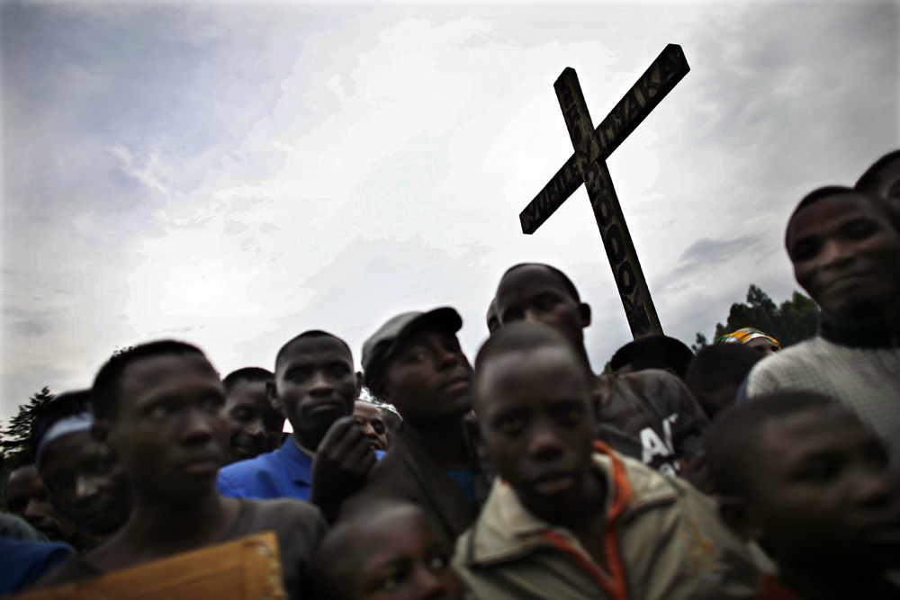 RENCONTRE ENTRE LE CHEF DES REBELLES, LE GENERAL LAURENT NKUNDA, ET L'ANCIEN PRESIDENT NIGERIAN OBASANJO DANS LE DIOCESE DE JOMBA, REGION DE RUTSHURU AU NORD-KIVU.