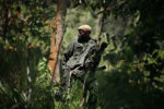 LES TROUPES DE L'ARMEE GOUVERNEMENTALE DU CONGO, REORGANISENT LEURS POSITIONS DANS LA REGION NORD-KIVU. thumbnail