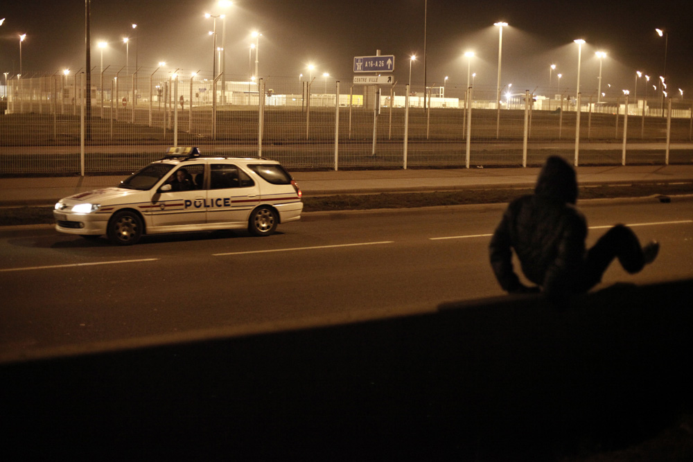 LES MIGRANTS DE CALAIS. (Extrait du Reportage)