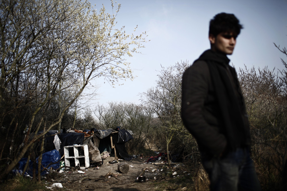 LES MIGRANTS DE CALAIS. (Extrait du Reportage)