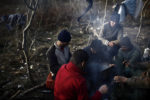 LES MIGRANTS DE CALAIS. (Extrait du Reportage) thumbnail