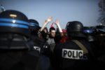 MANIFESTATION LORS DU CONTRE-SOMMET DE L'OTAN A STRASBOURG. thumbnail