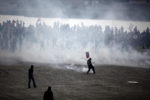 MANIFESTATION LORS DU CONTRE-SOMMET DE L'OTAN A STRASBOURG. thumbnail