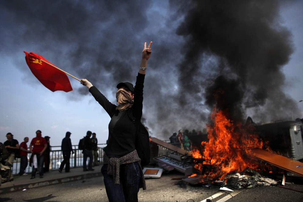 MANIFESTATION LORS DU CONTRE-SOMMET DE L'OTAN A STRASBOURG.