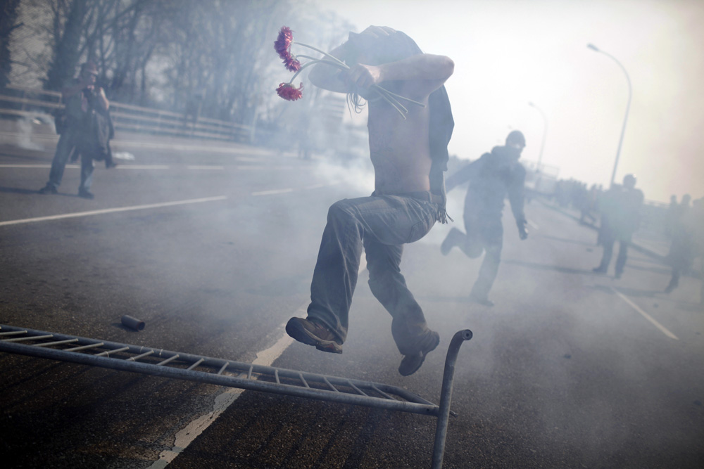 MANIFESTATION LORS DU CONTRE-SOMMET DE L'OTAN A STRASBOURG.