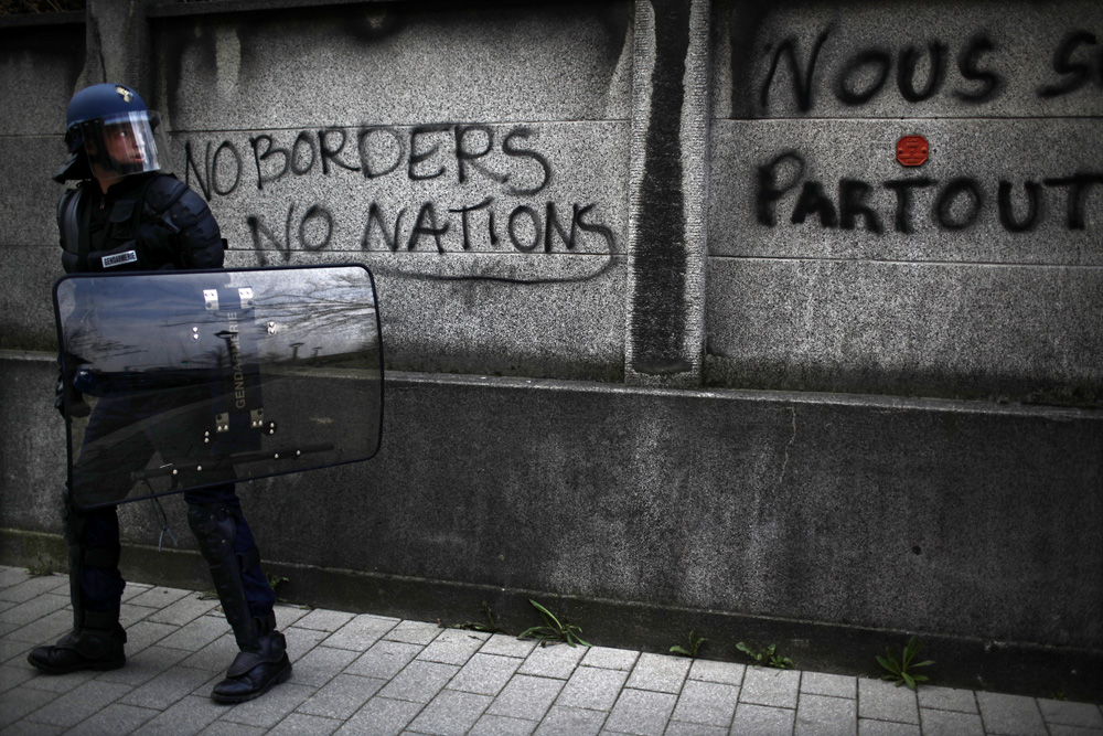 MANIFESTATION LORS DU CONTRE-SOMMET DE L'OTAN.