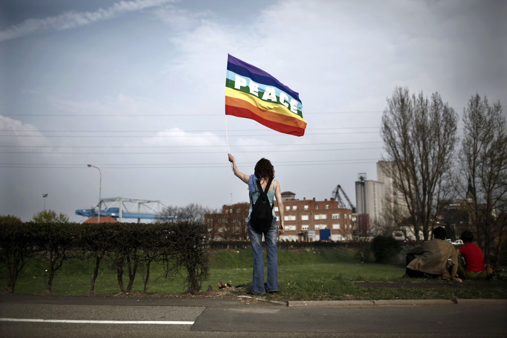 MANIFESTATION LORS DU CONTRE-SOMMET DE L'OTAN A STRASBOURG.