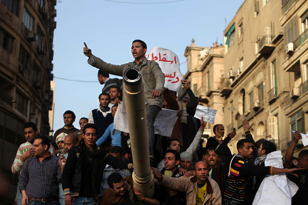 3EME JOUR DE MANIFESTATION AU CAIRE CONTRE LA DICTATURE DU PRESIDENT MOUBARAK.