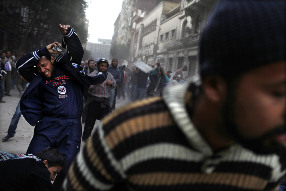 AFFRONTEMENTS ENTRE LES PARTISANTS DU PRESIDENT EGYPTIEN MOUBARAK ET LES MANIFESTANTS QUI OCCUPAIENT LA PLACE TAHRIR.