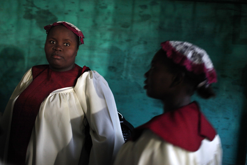 VIE QUOTIDIENNE EN HAITI 10 MOIS APRES LE SEISME/ DAILY LIFE IN HAITI 10 MONTHS AFTER THE EARTHQUAKE