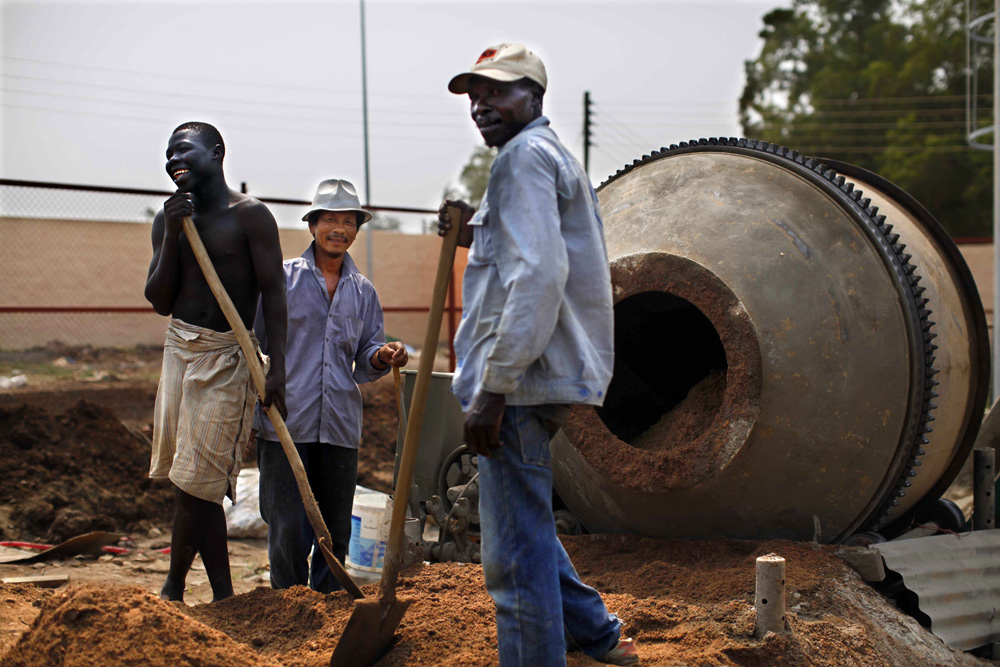 CHANTIER DU STADE DE JUBA RENOVE POUR LA CEREMONIE D'INDEPENDANCE DU SUD SOUDAN.