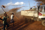 FOOD DISTRIBUTION BY A KOWEIT NGO IN THE IFO REFUGEES CAMP OF DADAAB, EAST KENYA. thumbnail