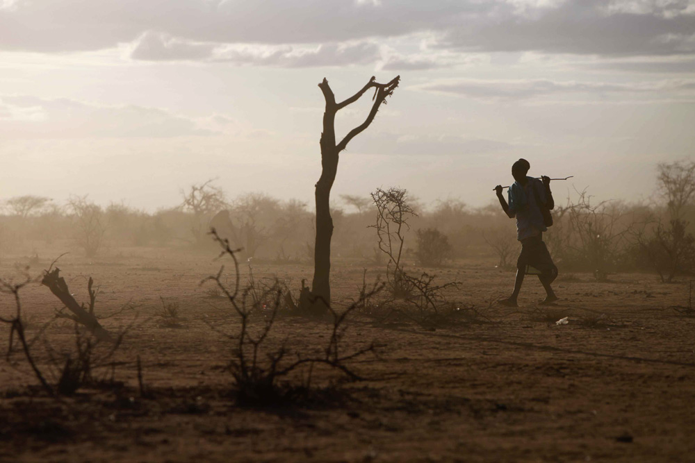 REPORTAGE POUR HANDICAP INTERNATIONAL SUR LA SITUATION DANS LE CAMP DE REFUGIES DE DADAAB, A L'EST DU KENYA.