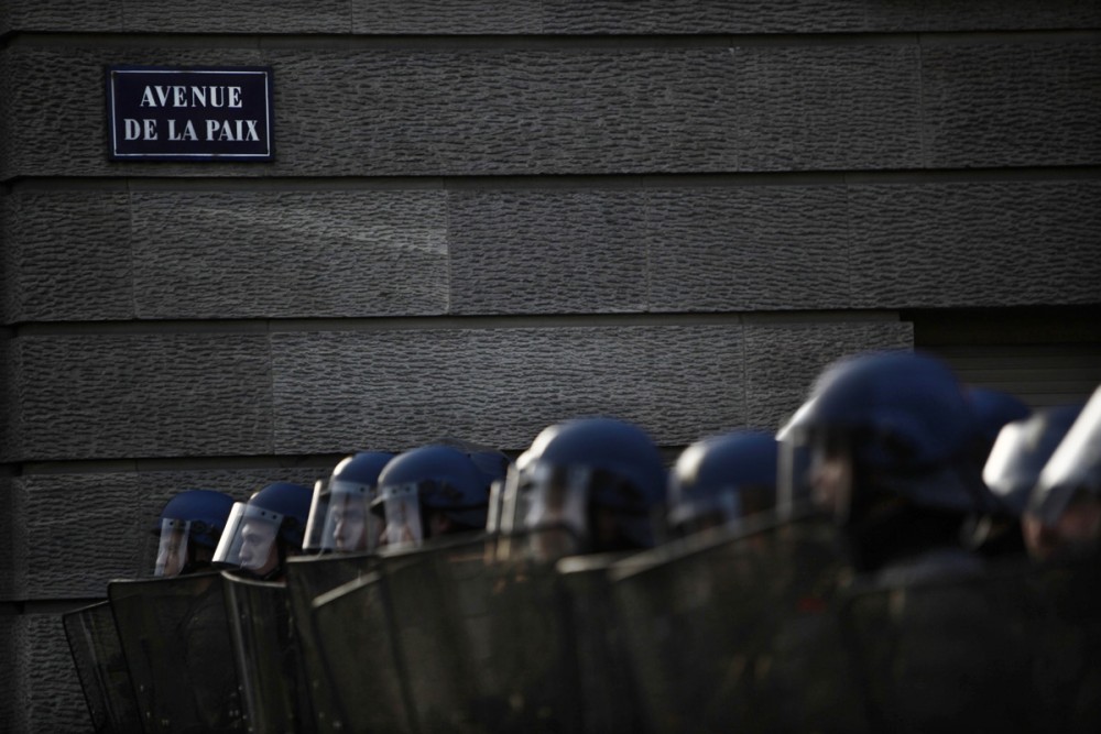 MANIFESTATION LORS DU CONTRE-SOMMET DE L'OTAN A STRASBOURG.