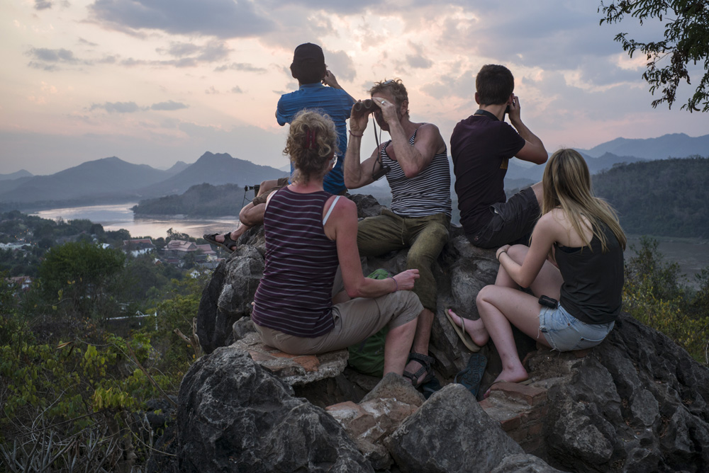 TOURISTES AU LAOS