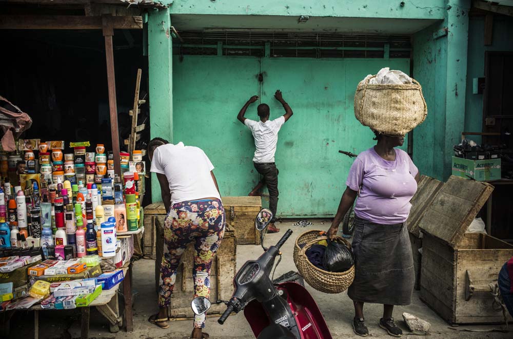 MARCHES DES CAYES.