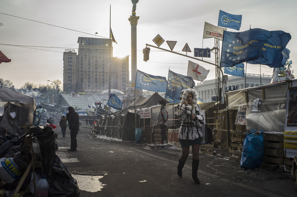 MOUVEMENT DE CONTESTATION PRO-EUROPEEN EN UKRAINE: OCCUPATION DE LA PLACE DE L'INDEPENDANCE A KIEV PAR LES OPPOSANTS AU PRESIDENT IANOUKOVITCH.