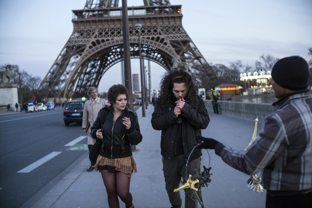 SAMI ET SABRINE, COUPLE DE REFUGIES TUNISIENS AYANT FUI LEUR PAYS ET LES MENACES ISLAMISTES.