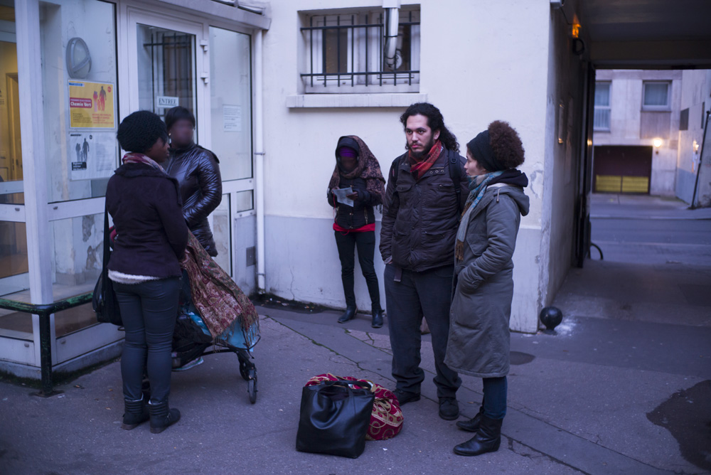 SAMI ET SABRINE, COUPLE DE JEUNES TUNISIENS REFUGIES EN FRANCE, FUYANT LES ISLAMISTES EXTREMISTES.