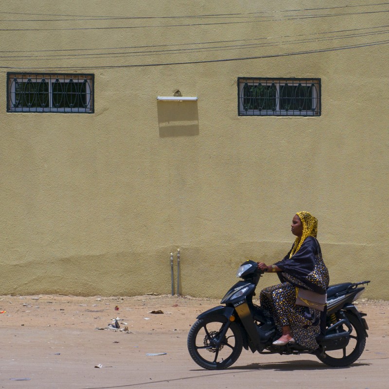 © Corentin Fohlen/ Divergence. Ndjamena, tchad. 28 mai 2014. Serie