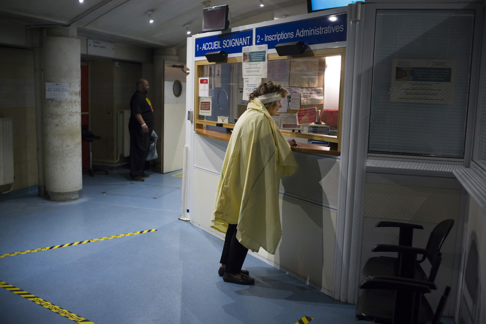 IMMERSION AUX URGENCES DE L'HOPITAL LARIBOISIERE A PARIS.