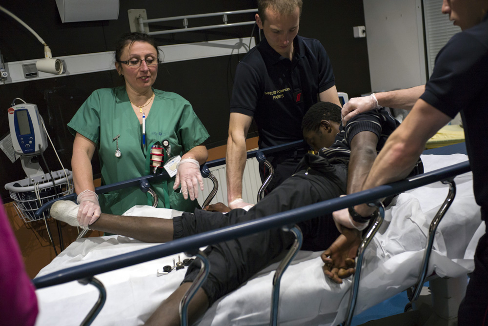 IMMERSION AUX URGENCES DE L'HOPITAL LARIBOISIERE A PARIS.