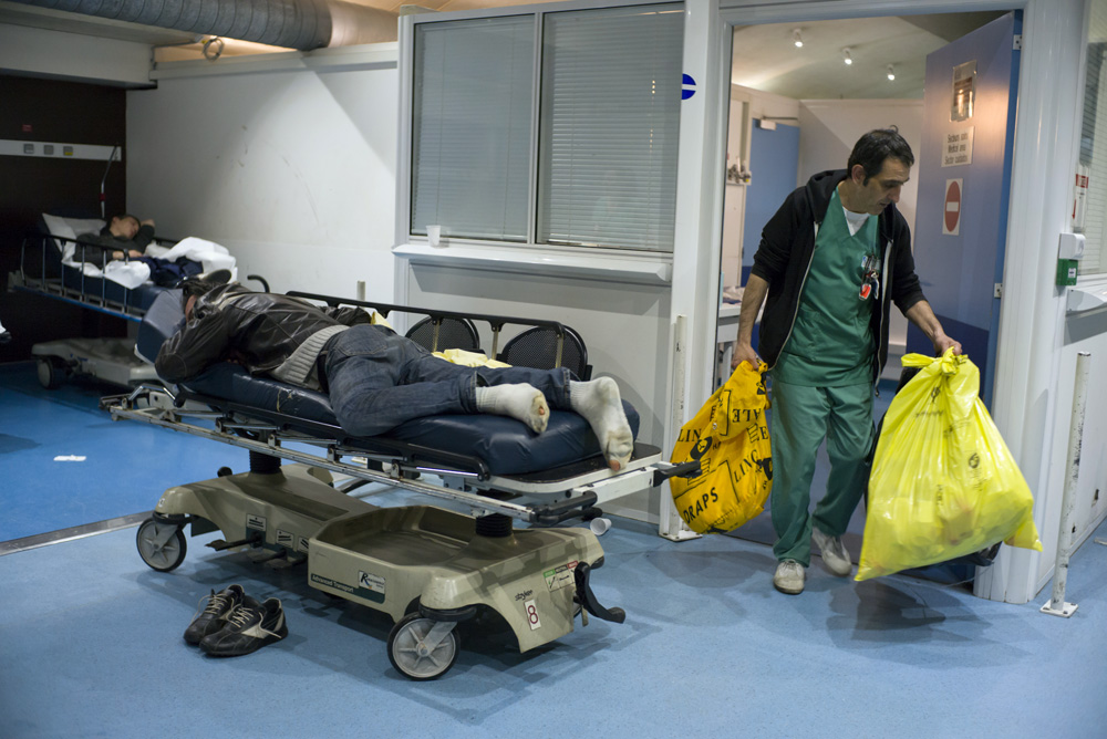 IMMERSION AUX URGENCES DE L'HOPITAL LARIBOISIERE A PARIS.