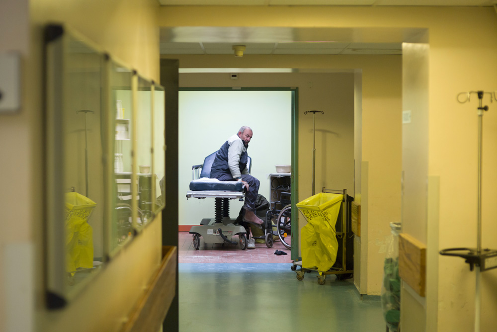 IMMERSION AUX URGENCES DE L'HOPITAL LARIBOISIERE A PARIS.