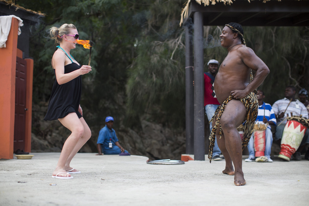 DREAM LAND: UNE ENCLAVE TOURISTIQUE EN HAITI.