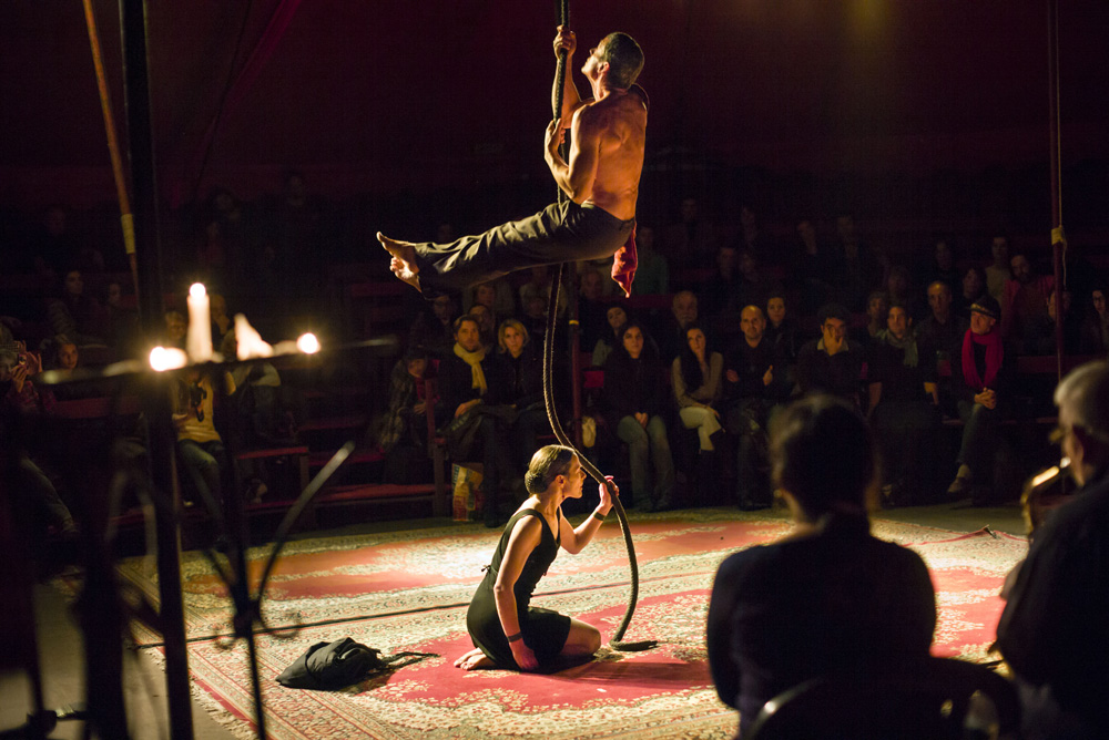 LES COULISSES DU CIRQUE ROMANES.