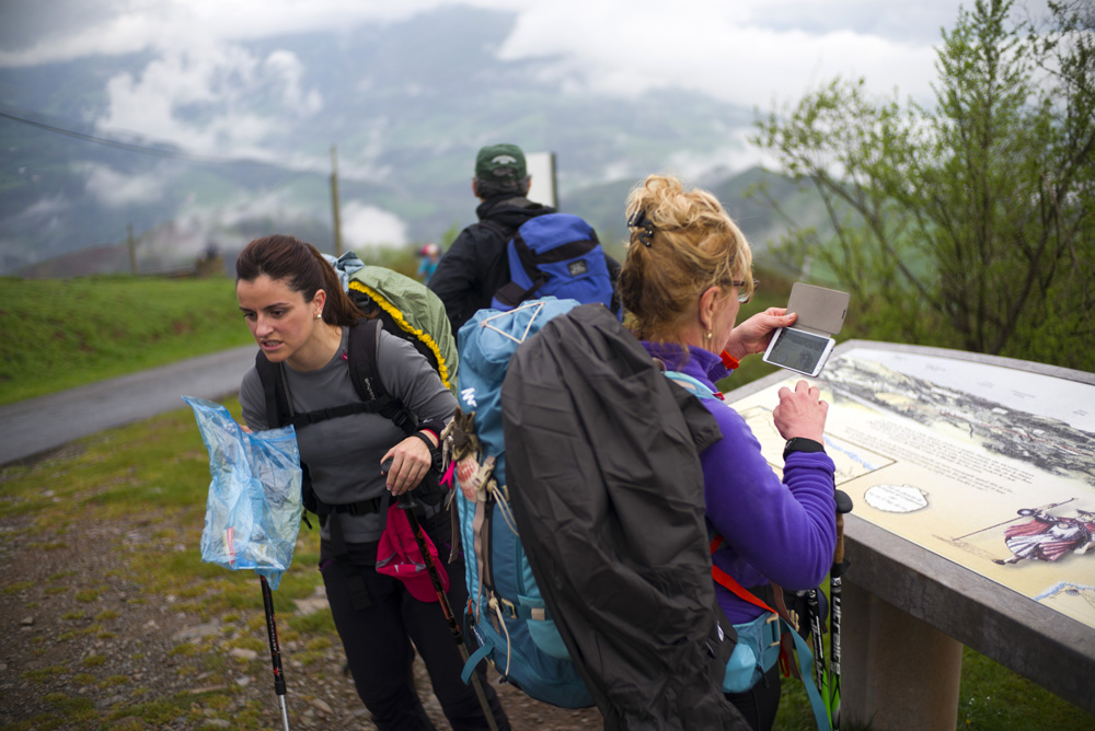 LE PELERINAGE DE SAINT-JACQUES-DE-COMPOSTELLE, SUR LE CAMINO FRANCES EN ESPAGNE.