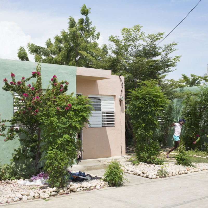 VILLAGE LUMANE CASIMIR, EXEMPLE COMPLEXE DE LA RECONSTRUCTION AP