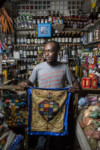 PORTRAITS DE VENDEURS AU MARCHE EN FER, PORT-AU-PRINCE. thumbnail